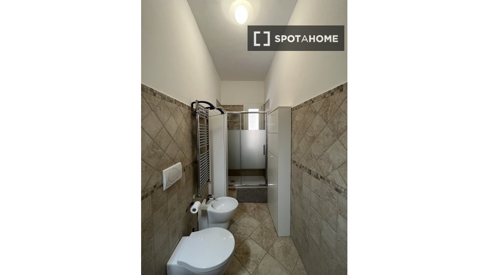 Immagine 10 di Appartamento in affitto  in Via Muzio Attendolo a Roma