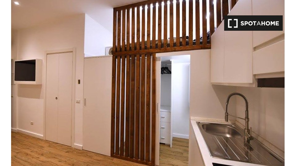 Immagine 7 di Ufficio in affitto  in Via Siro Capsoni a Milano