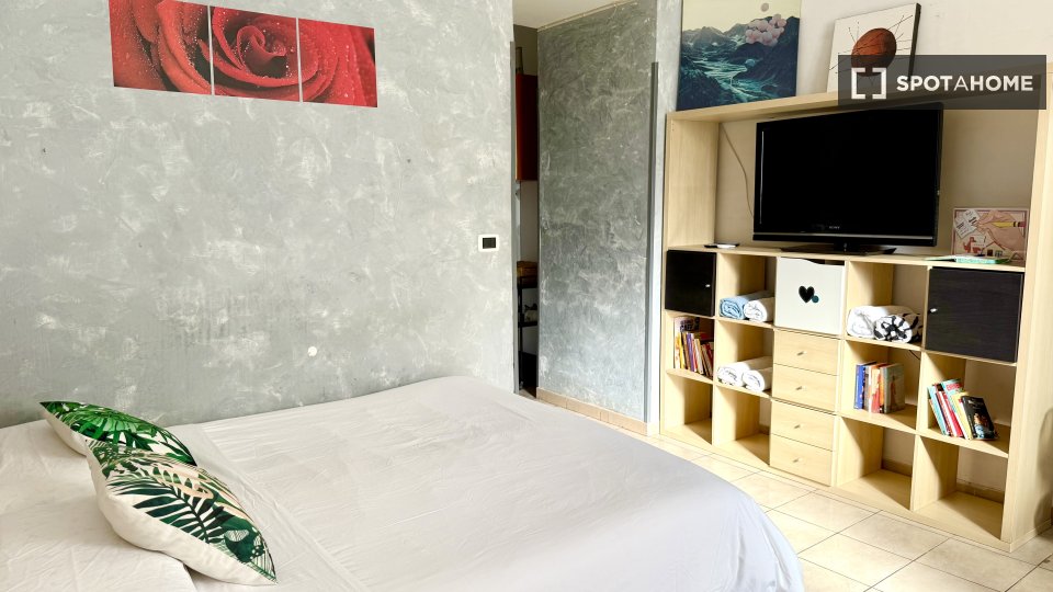 Immagine 19 di Ufficio in affitto  in Via Voghera a Roma