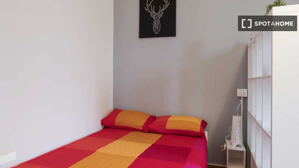 Immagine 7 di Camera condivisa in affitto  in Via delle Belle Arti a Bologna