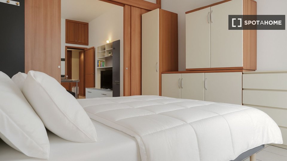 Immagine 12 di Appartamento in affitto  in Via Celeste Clericetti a Milano