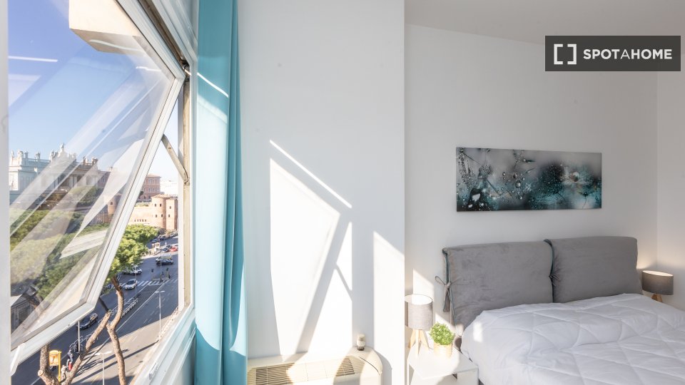 Immagine 13 di Appartamento in affitto  in Via Appia Nuova a Roma