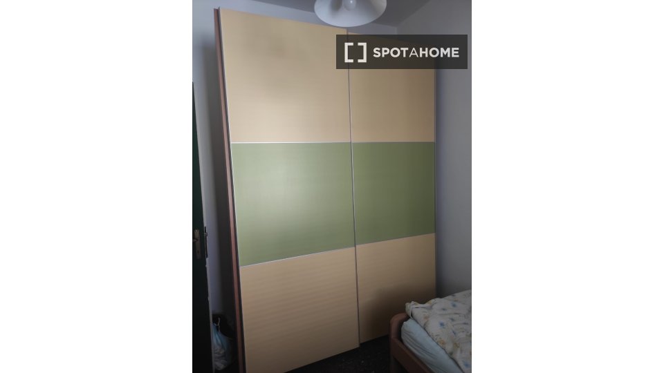 Immagine 19 di Camera condivisa in affitto  in Corso Aldo Gastaldi a Genova