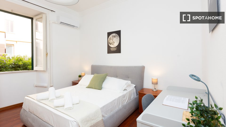 Immagine 6 di Appartamento in affitto  in Via Faleria a Roma