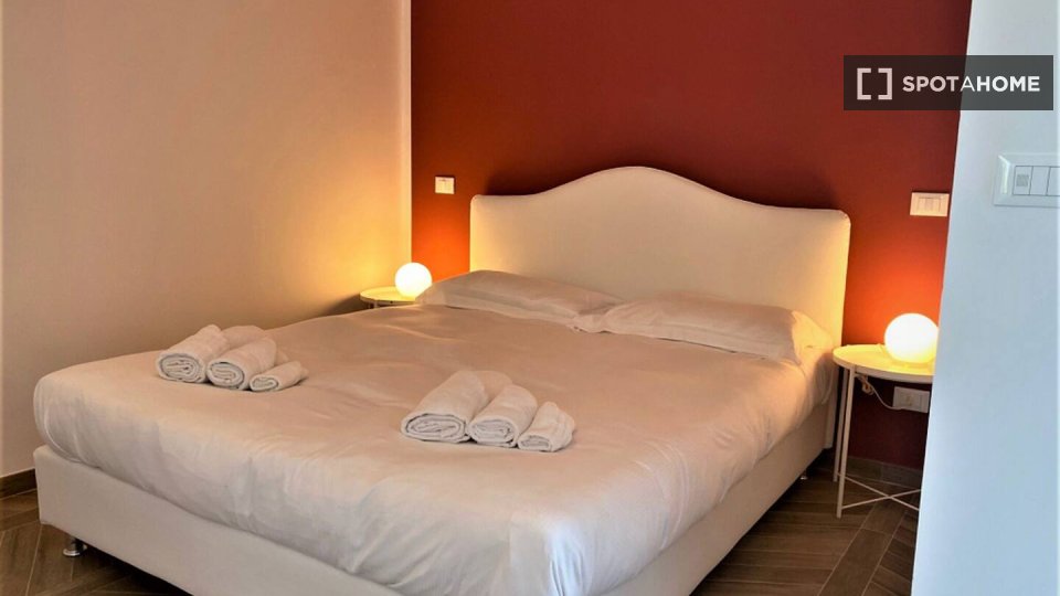 Immagine 1 di Appartamento in affitto  in Via Giuseppe Massarenti a Bologna