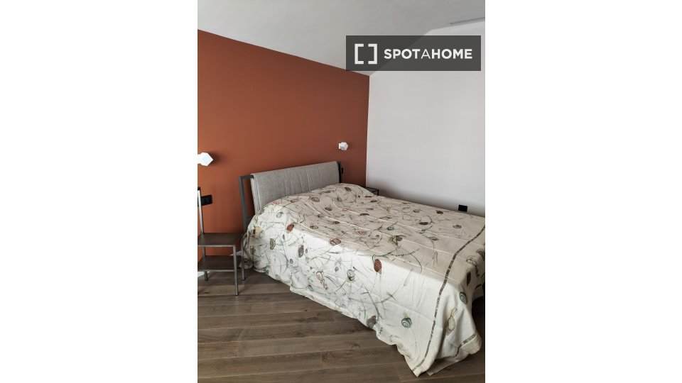 Immagine 5 di Camera condivisa in affitto  in Via S. Luca a Genova