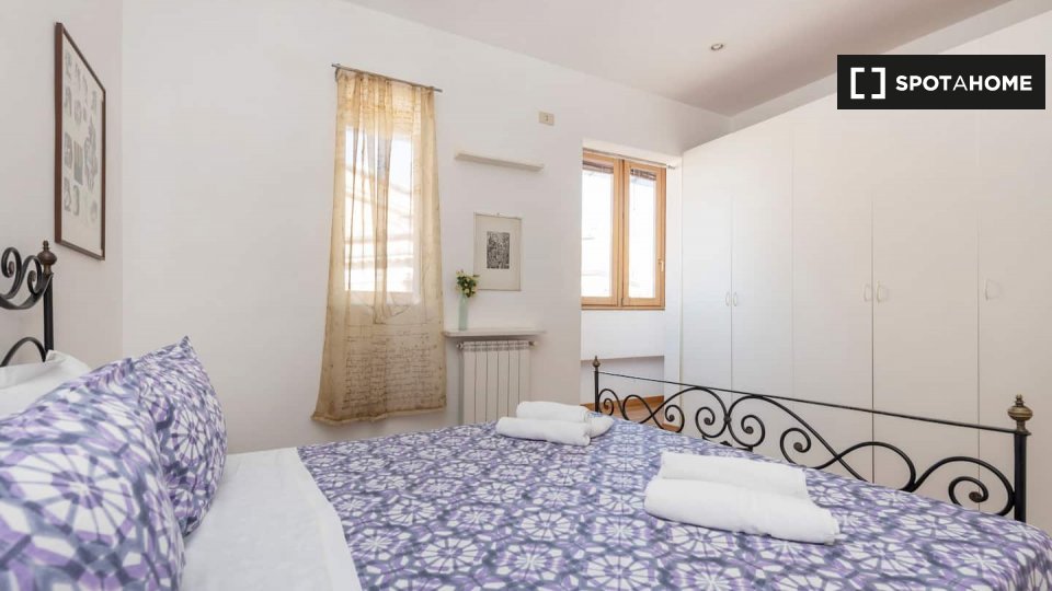 Immagine 2 di Appartamento in affitto  in Via Rasella a Roma