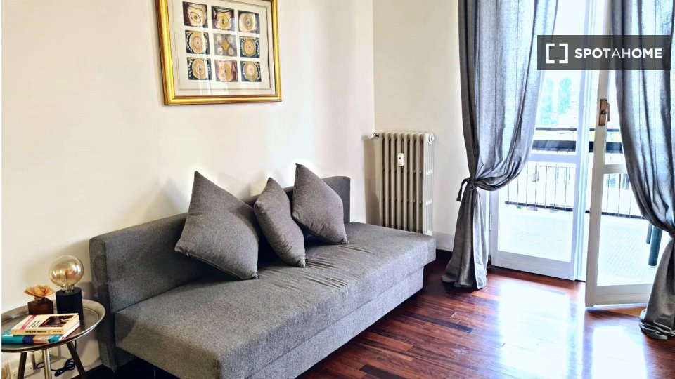 Immagine 2 di Appartamento in affitto  in Via Savona a Milano