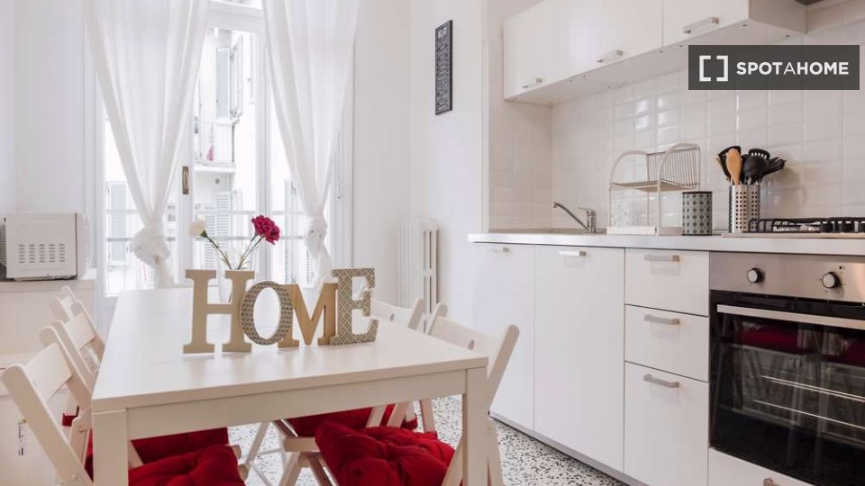 Immagine 16 di Camera condivisa in affitto  in Via delle Belle Arti a Bologna