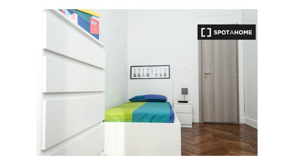 Immagine 3 di Camera condivisa in affitto  in Via Aldo Barbaro a Torino