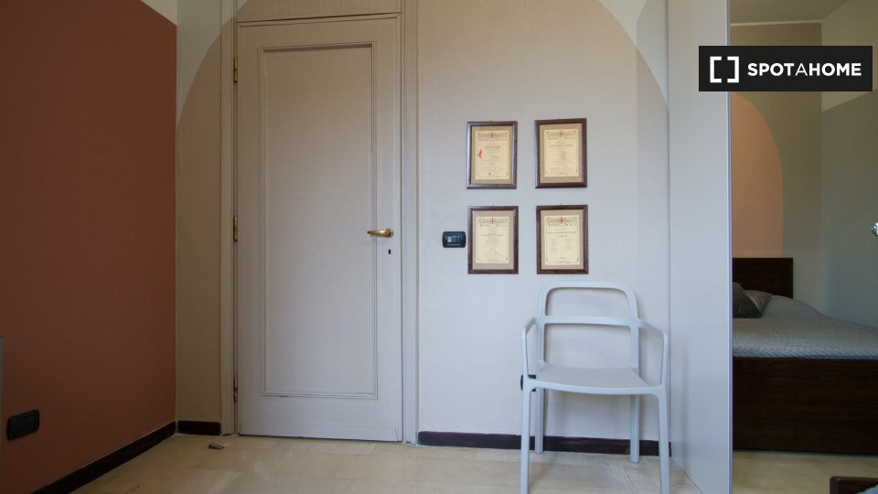 Immagine 8 di Appartamento in affitto  in Via dei Piatti a Milano