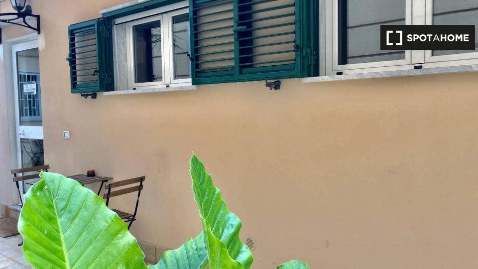 Immagine 10 di Ufficio in affitto  in Via Giuseppe Luigi Passalacqua a Roma