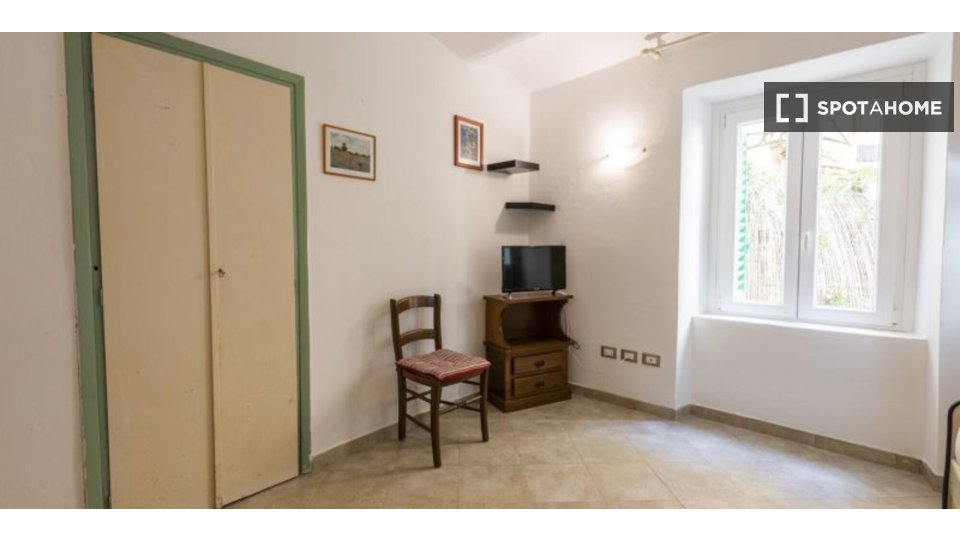 Immagine 11 di Appartamento in affitto  in Via della Mattonaia a Firenze