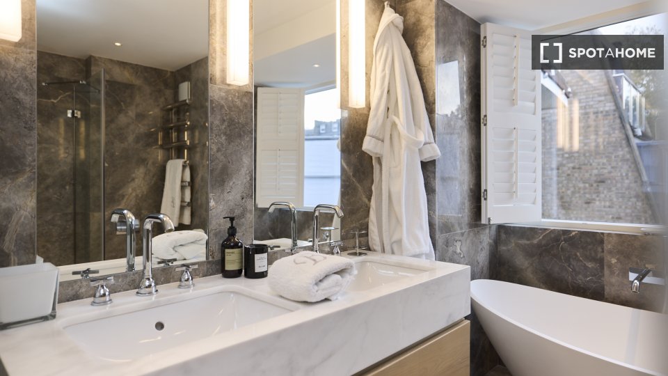 Immagine 15 di Appartamento in affitto  in William Mews a 