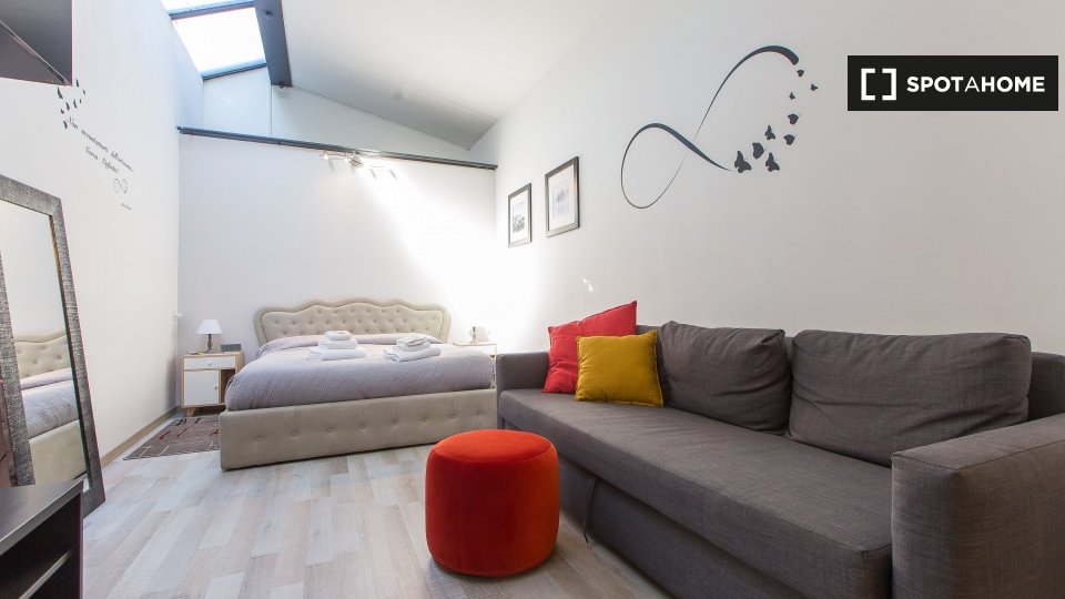 Immagine 12 di Ufficio in affitto  in Via dei Riari, 00165 Roma RM, Italy a Roma