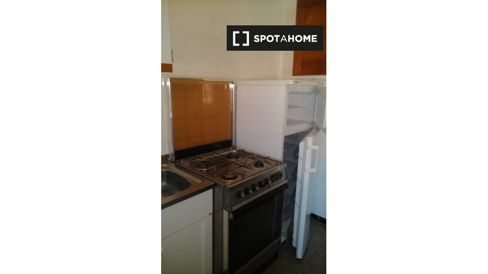 Immagine 16 di Camera condivisa in affitto  in Via Castelbarco a Trento