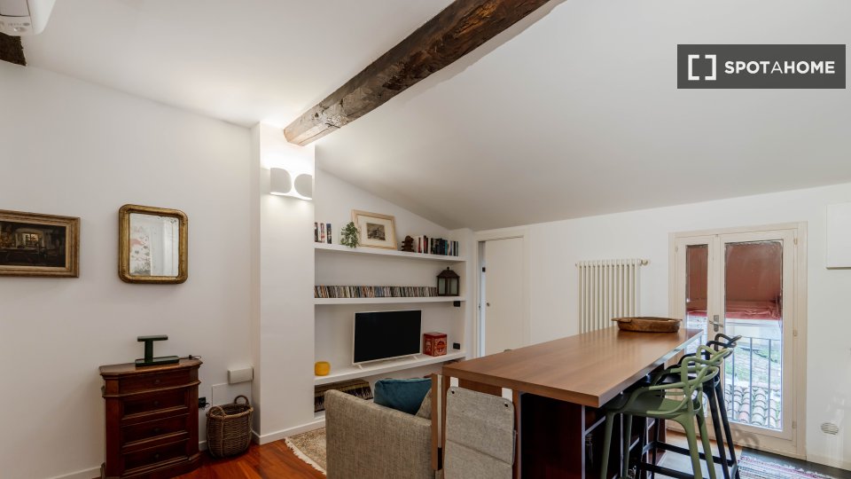 Immagine 1 di Appartamento in affitto  in Via delle Tovaglie a Bologna