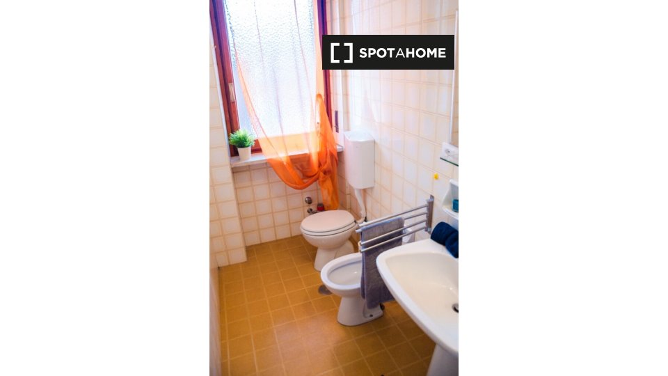 Immagine 13 di Camera condivisa in affitto  in Corso Regina Margherita a Torino