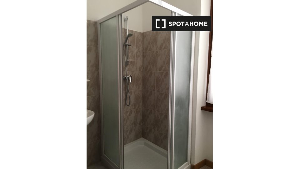 Immagine 7 di Camera condivisa in affitto  in Via delle Orfane a Trento