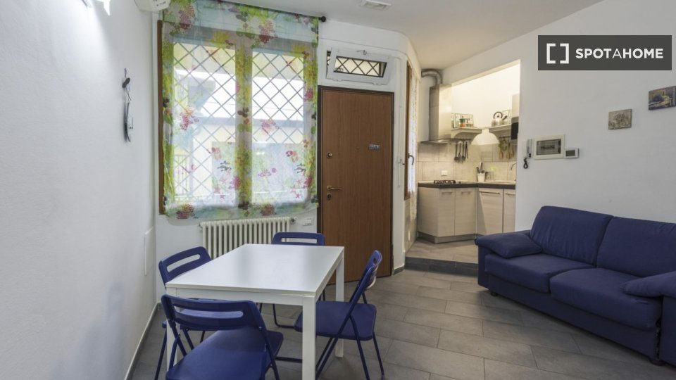 Immagine 5 di Appartamento in affitto  in Via Reginaldo Giuliani a Firenze