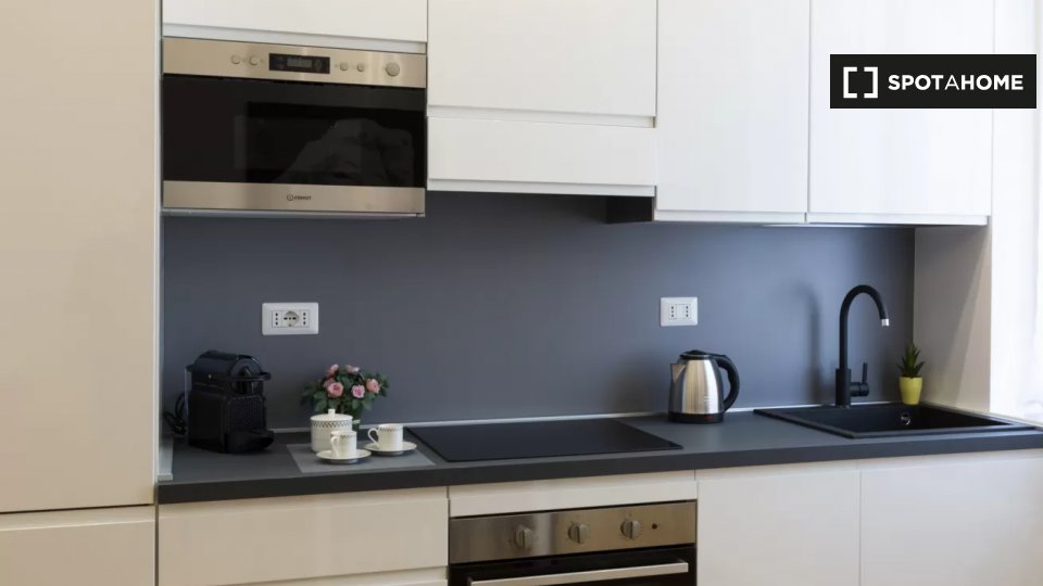 Immagine 5 di Appartamento in affitto  in Piazza Tirana a Milano