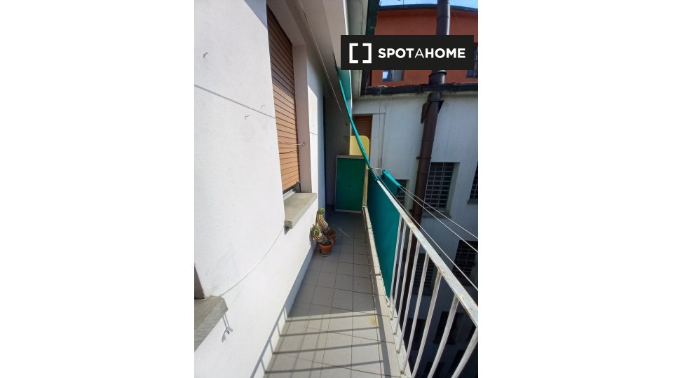 Immagine 10 di Camera condivisa in affitto  in Piazza S. Francesco a Bologna