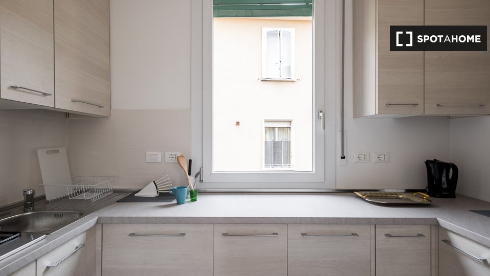 Immagine 6 di Appartamento in affitto  in Via Giovanni Lorenzo Bernini a Bologna