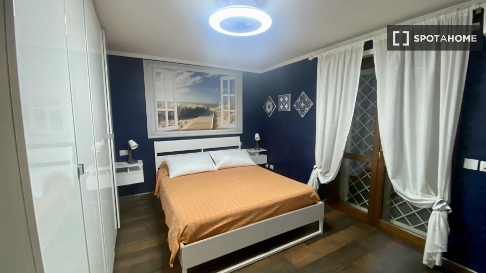 Immagine 2 di Camera condivisa in affitto  in Via Elena Brandizzi Gianni a Roma