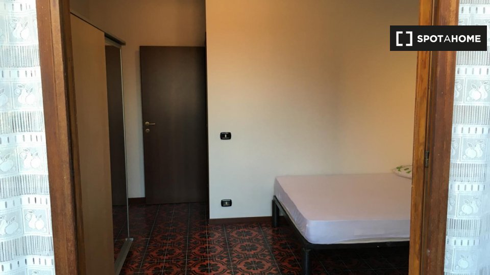 Immagine 4 di Camera condivisa in affitto  in Via Luigi Vestri a Bologna