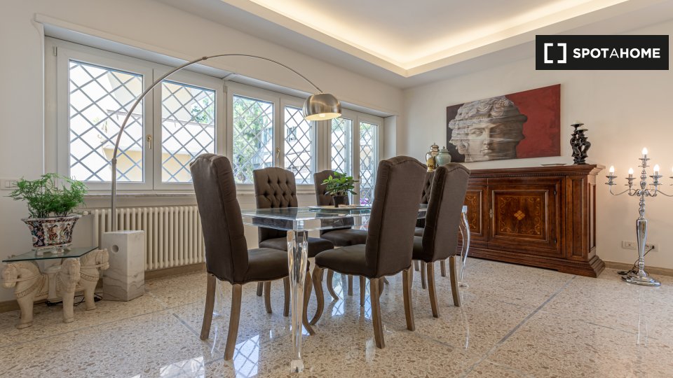 Immagine 14 di Appartamento in affitto  in Via Genserico Fontana a Roma