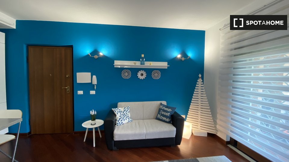 Immagine 19 di Appartamento in affitto  in Via Elena Brandizzi Gianni a Roma