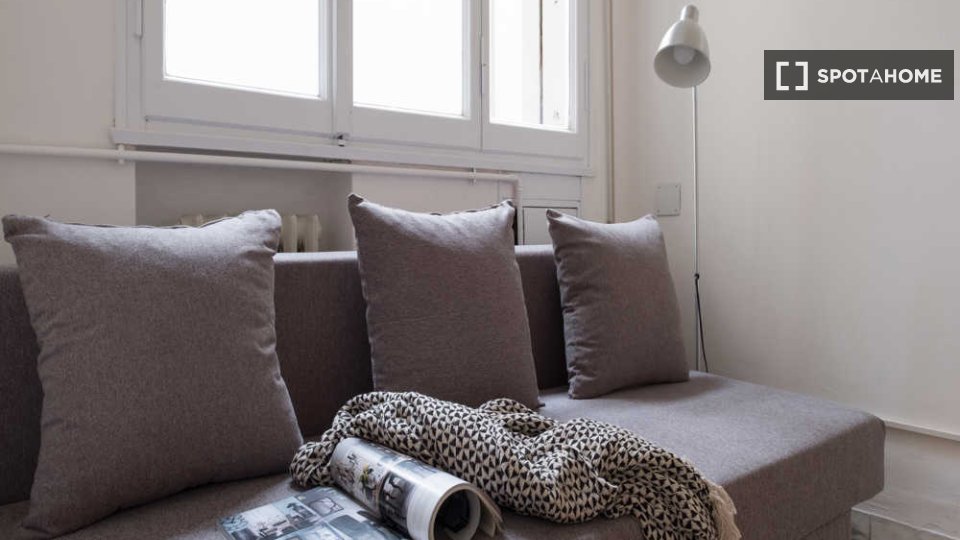 Immagine 10 di Camera condivisa in affitto  in Via delle Belle Arti a Bologna