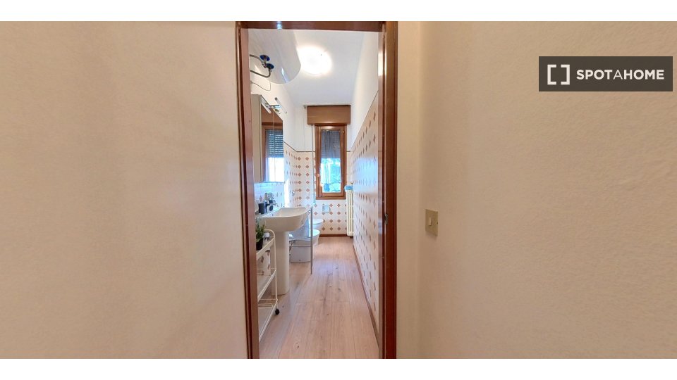 Immagine 17 di Camera condivisa in affitto  in via Vecchia a Padova