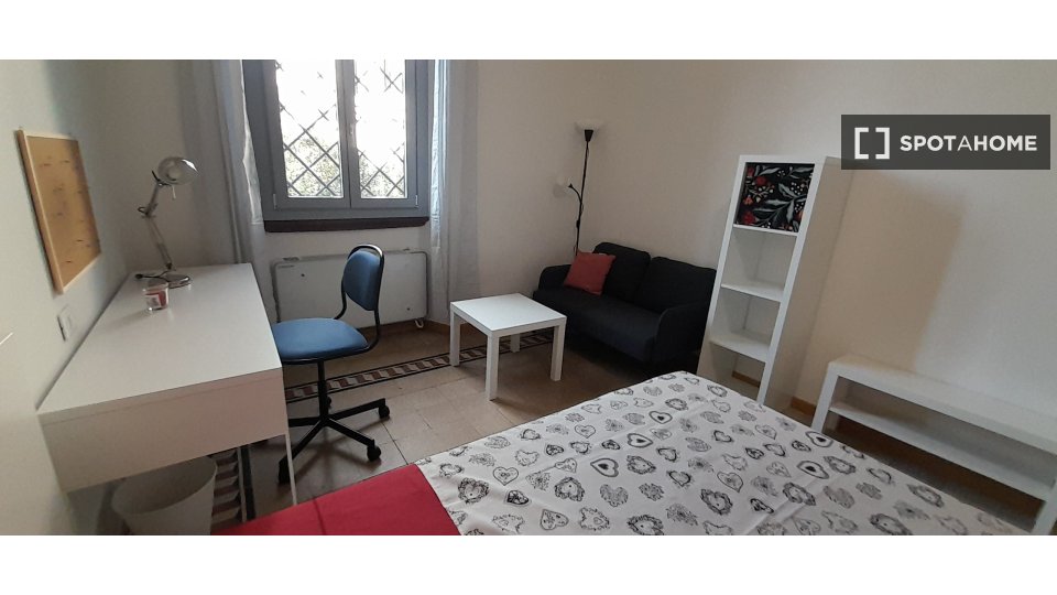 Immagine 4 di Camera condivisa in affitto  in Via Giambattista Lulli a Firenze