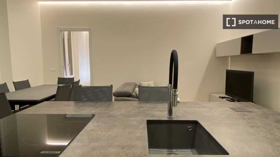 Immagine 10 di Appartamento in affitto  in Via delle Forze Armate a Milano