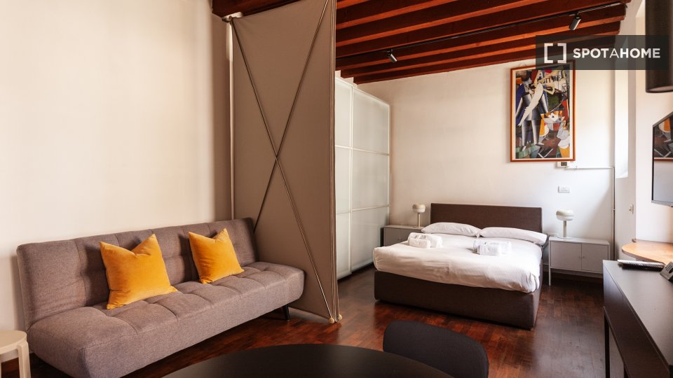 Immagine 3 di Appartamento in affitto  in Via Anfiteatro a Milano