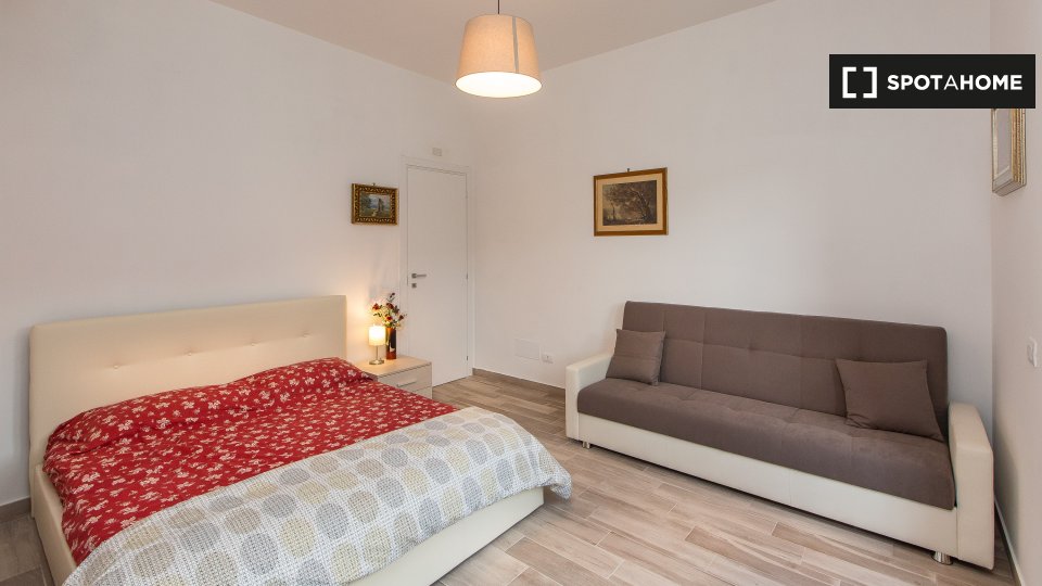 Immagine 9 di Appartamento in affitto  in Via Antonio Cesari a Roma