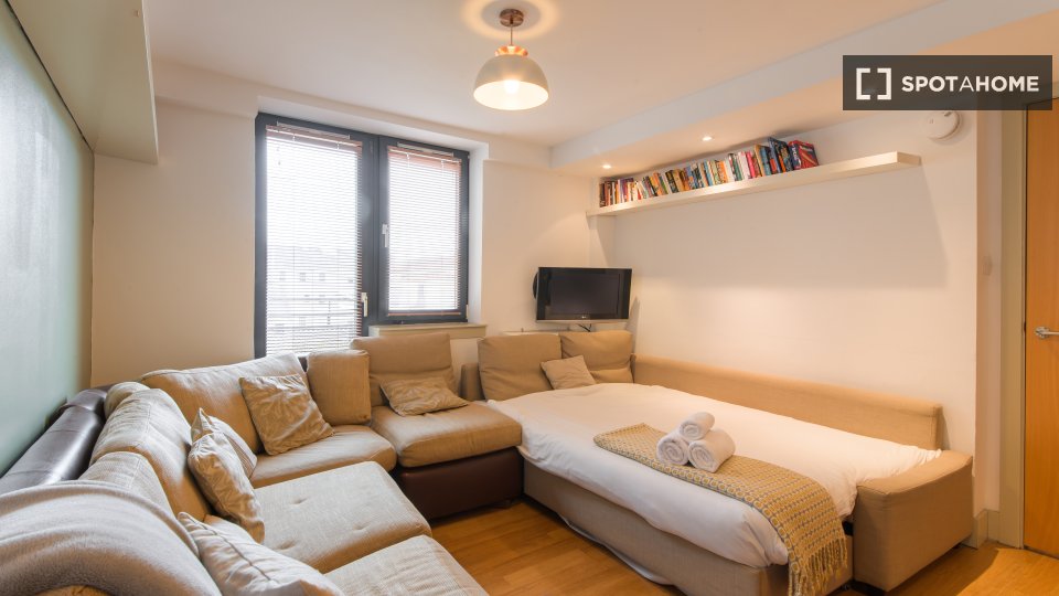 Immagine 15 di Appartamento in affitto  in /8 Old Fishmarket Cl a Old Town