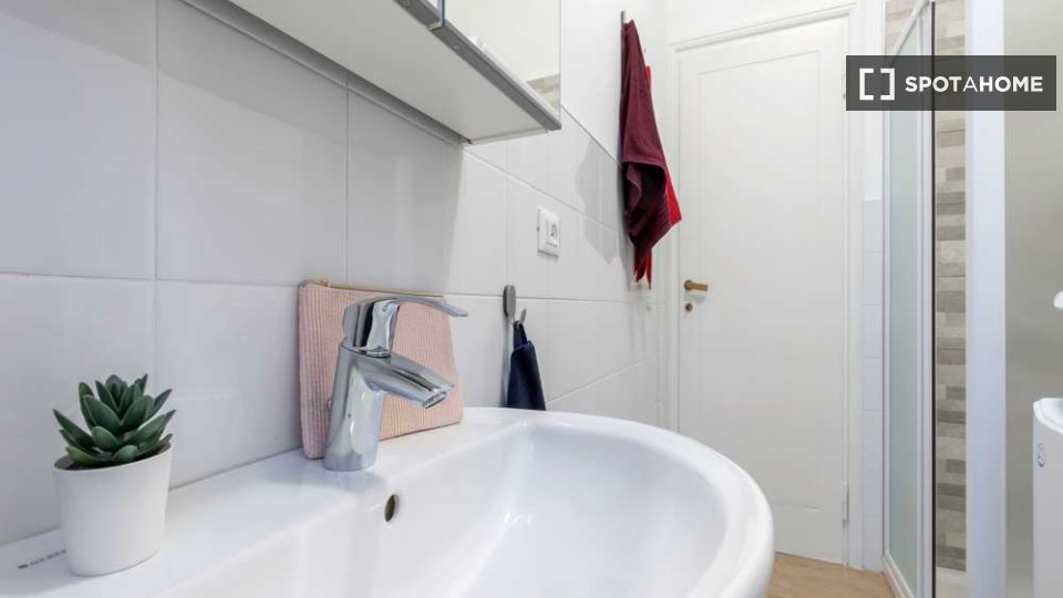 Immagine 15 di Camera condivisa in affitto  in Via Cesare Boldrini a Bologna