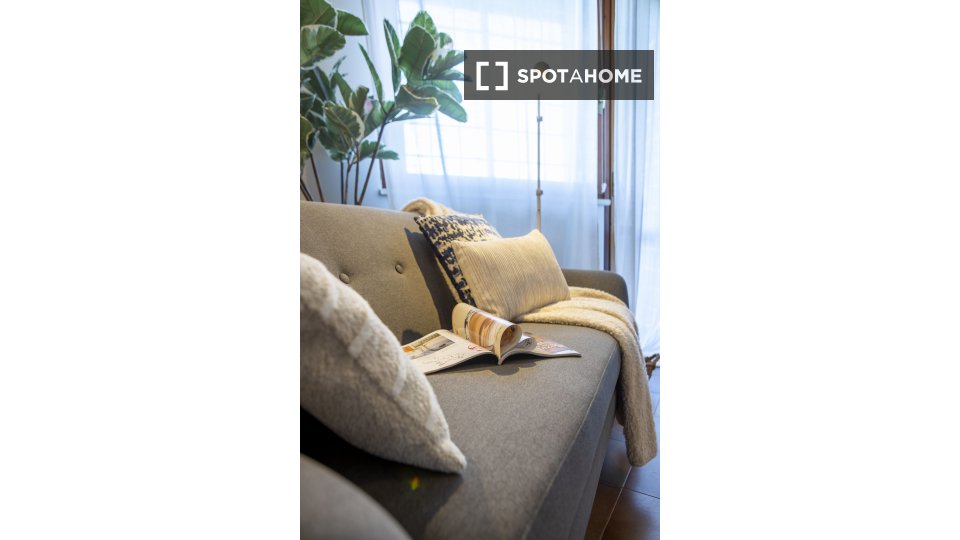 Immagine 18 di Appartamento in affitto  in Via S. Giovanni in Argentella a Roma