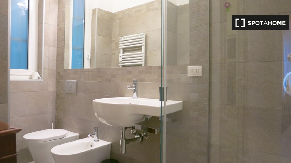 Immagine 10 di Appartamento in affitto  in Via Pontaccio a Milano