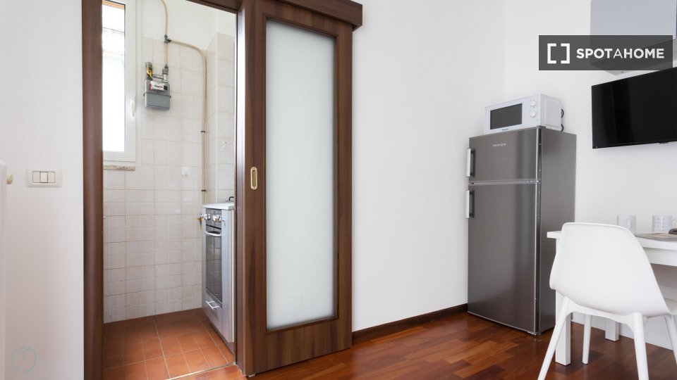 Immagine 16 di Appartamento in affitto  in Via Privata Carlo Antonio Carlone a Milano