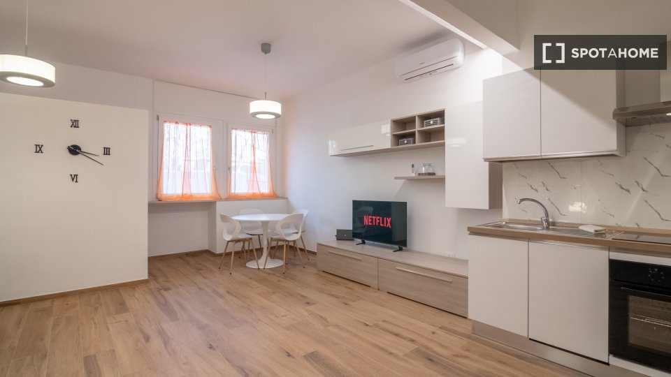 Immagine 8 di Ufficio in affitto  in Via Maria Malibran a Firenze