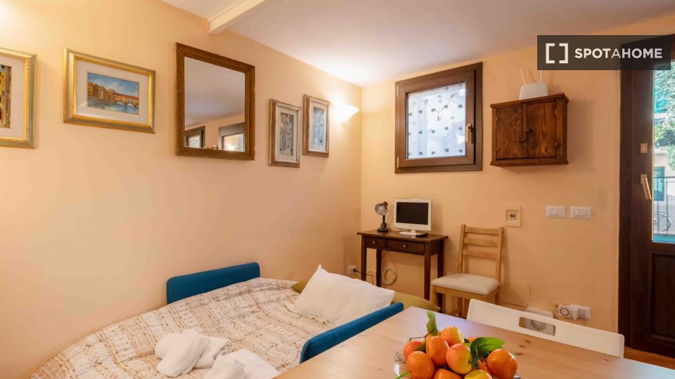 Immagine 7 di Ufficio in affitto  in Via S. Giovanni a Firenze