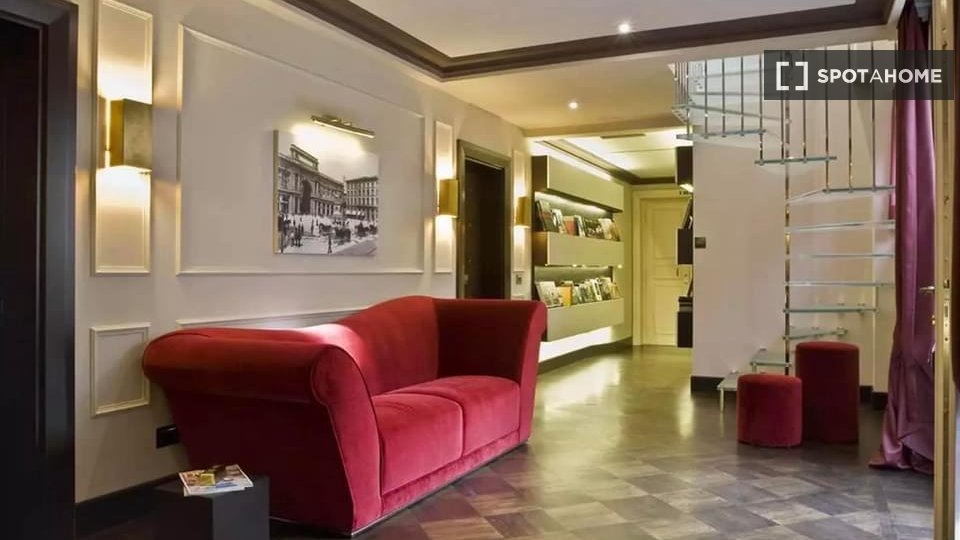 Immagine 5 di Camera condivisa in affitto  in Via dei Brunelleschi a Firenze