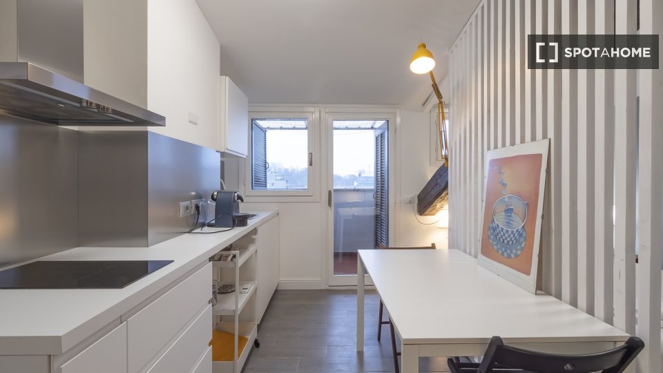 Immagine 8 di Appartamento in affitto  in Viale Certosa a Milano