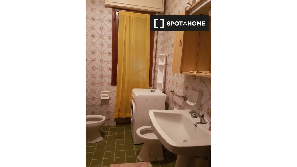 Immagine 14 di Camera condivisa in affitto  in Via Luciano Manara a Padova