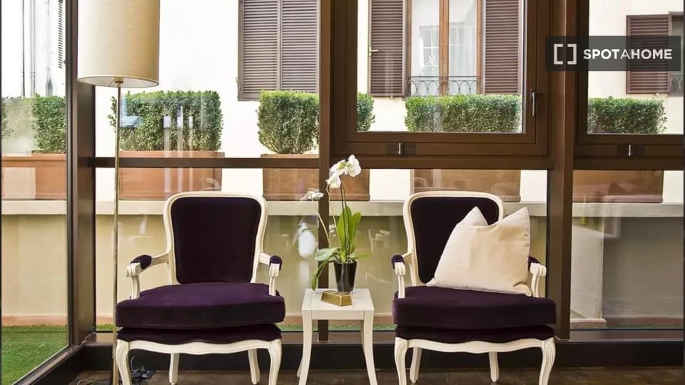 Immagine 7 di Camera condivisa in affitto  in Via dei Brunelleschi a Firenze