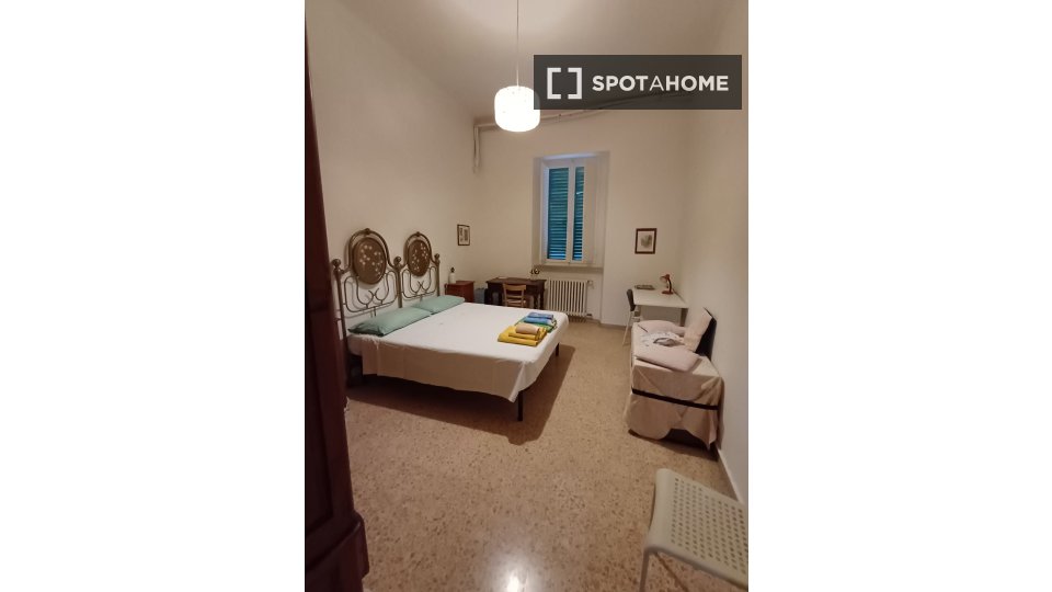 Immagine 2 di Camera condivisa in affitto  in Via Cartolari a Perugia