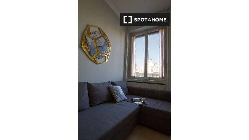 Immagine 4 di Appartamento in affitto  in Via dei Piatti a Milano